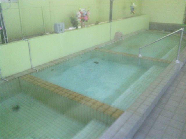 温度が三段階に分かれている内湯_旅館 いろは