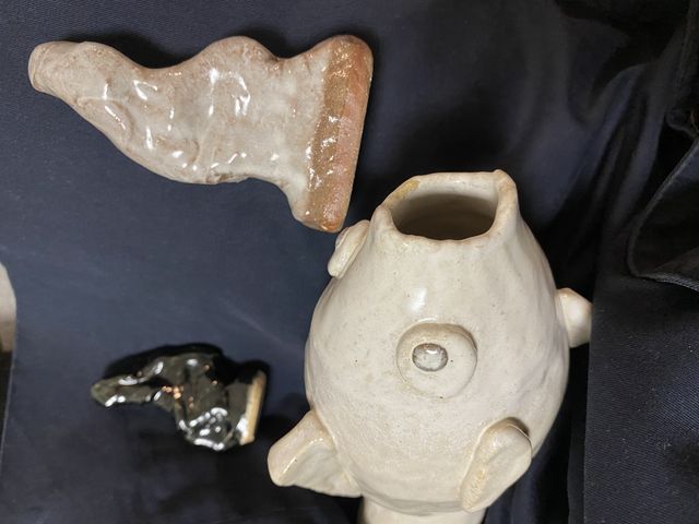 可愛すぎる花瓶ができました!可愛いほんとに。
他では作れないものも笑いながら作れるの。最高です。_てびねりの陶芸教室
