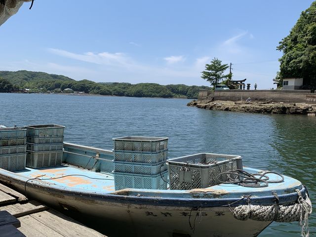 牡蠣を焼きながら見た景色。_マルモ水産 海上かき小屋