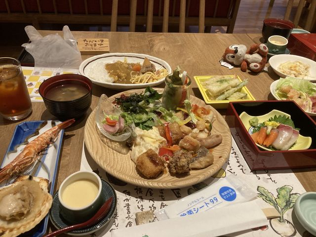 ビュッフェ。特にホタテとエビが美味しかった。_陽日の郷あづま館