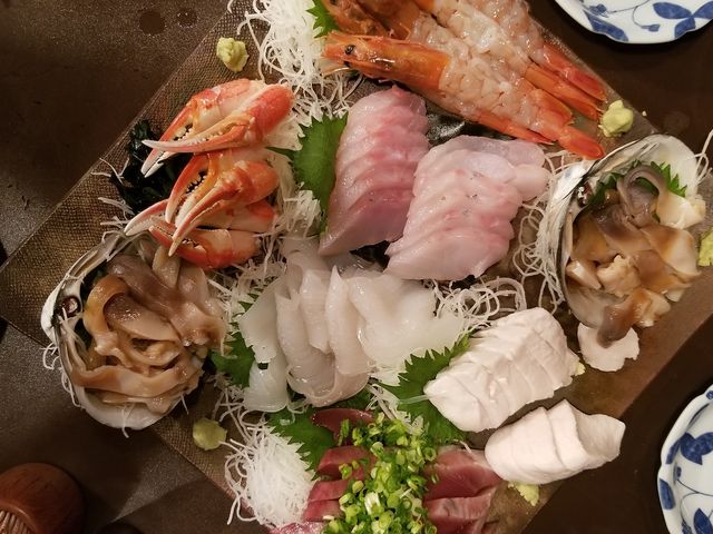 お造り_居酒屋新井田川の近く