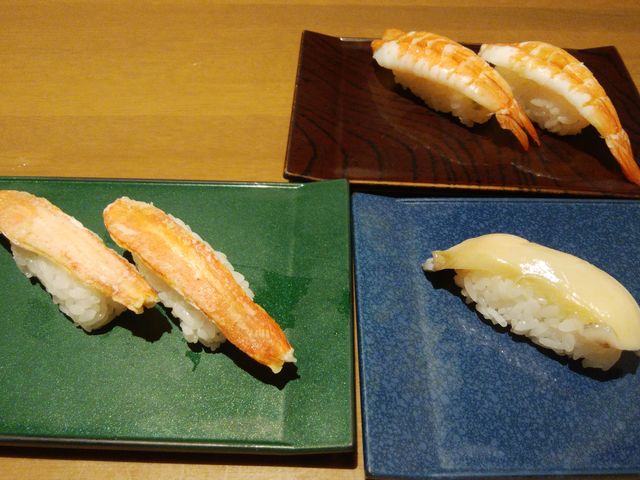 追加で頼んだあわび・蒸しえび・本ずわいがにです。美味しかったです。_鮨処 あすか 新町店