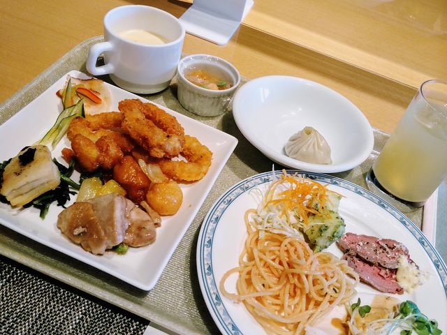 お肉やお魚のお料理を少しずつ楽しみました。_ANAクラウンプラザホテル長崎グラバーヒルレストラン