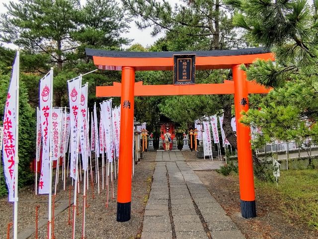 稲荷宮_樽前山神社
