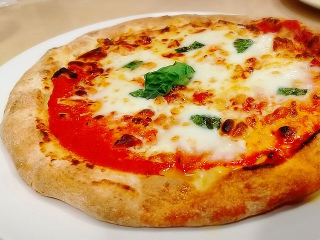 モッツァレラチーズのピザ_ジョナサン調布駅前店