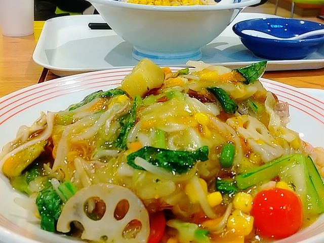 野菜が豊富で罪悪感無しの皿うどん_リンガーハット・大森店