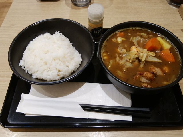絶品としか言いようがないです、「ローストチキンスープカレー」。_カレーハウスCoCo壱番屋豊洲センタービル店