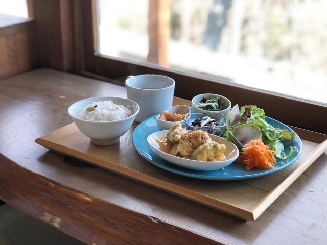 2週間変わりのごはんランチ_ユノ カフェ