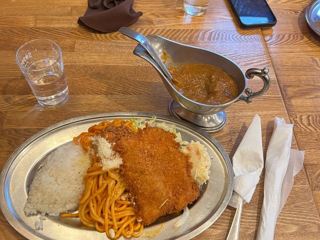 野毛ランチ・カレーソース_センターグリル