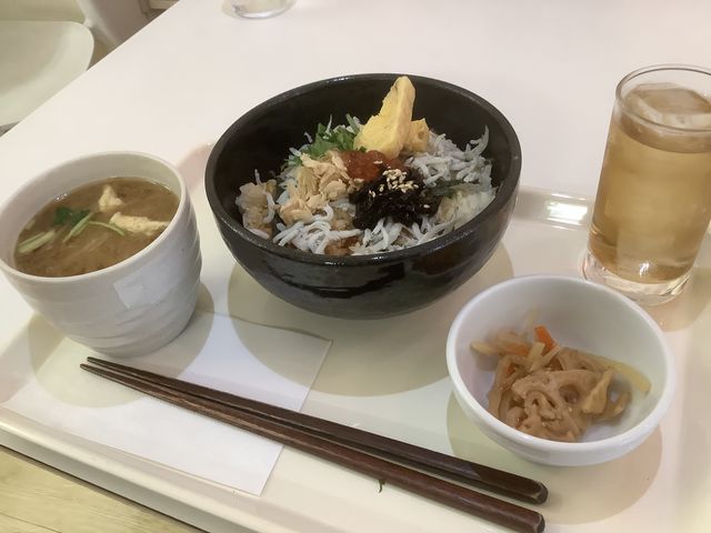 しらす丼_シイナノゴハン〜 Rice Ball Factory 〜