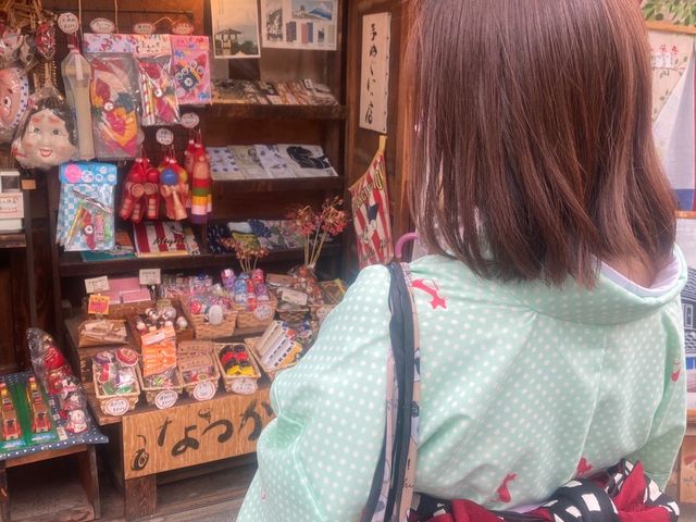 菓子屋横丁で撮影。
帯がとてもかわいいです!_着物レンタルVASARA 川越駅前店
