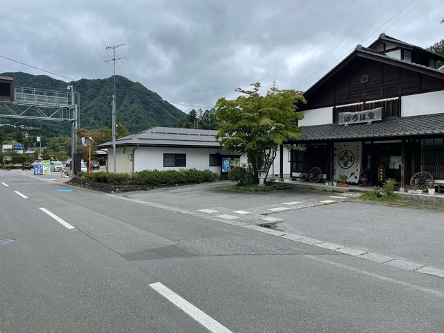 隣りが旅の駅?_いろは堂