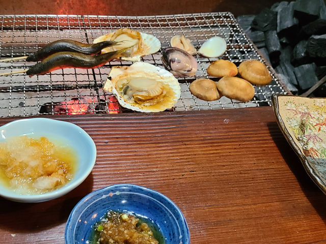 炭焼きでじっくりと_ろばた焼き・童子