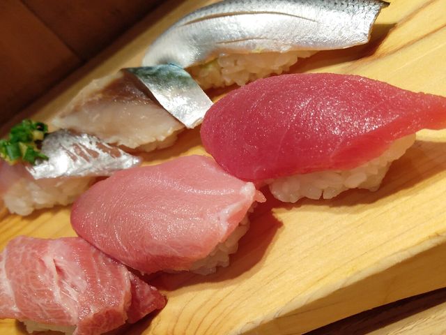 3貫セットまぐろ_まぐろ一代 エキュート上野店