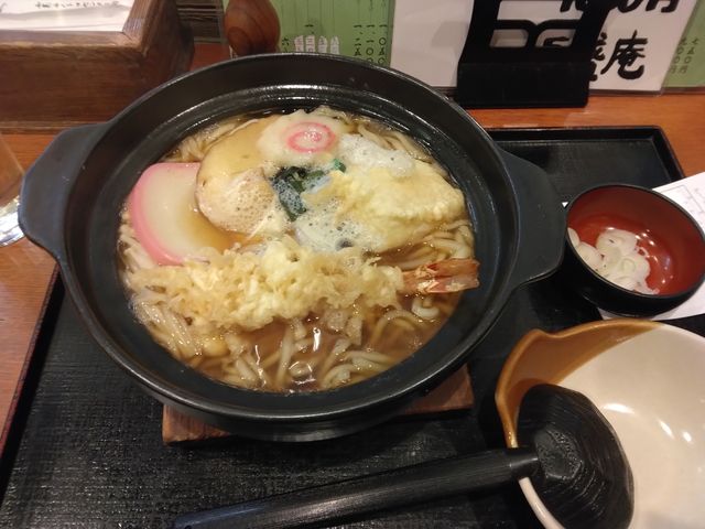 細麺だったのが残念です。_長盛庵