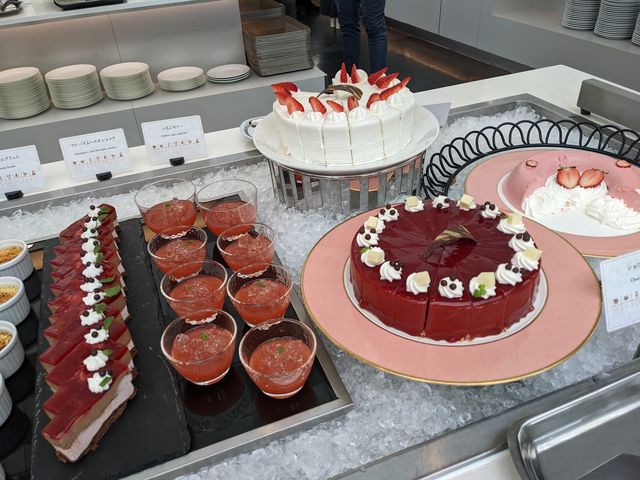 ショートケーキが甘すぎなくて良かった_成田東武ホテルエアポート