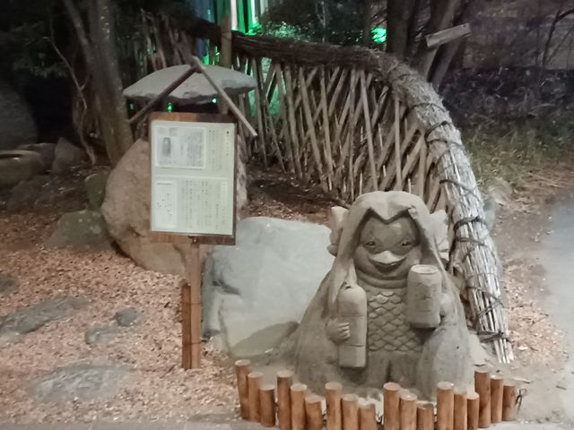 入口前にあった可愛いオブジェ_湯楽里館物産センター
