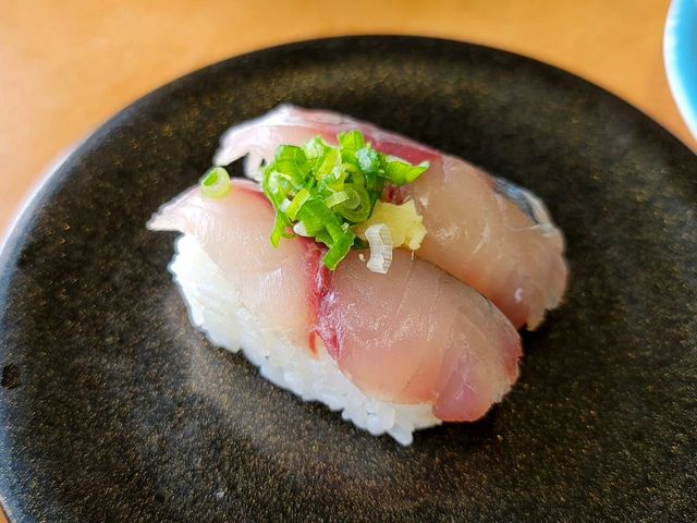 シャリの味が他より旨い!!!_すし王串良店