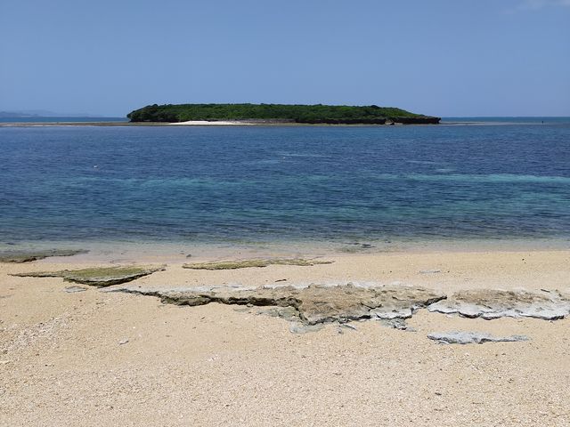 ヤジリ浜の景色_津堅島