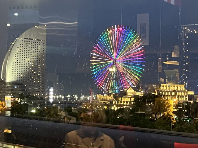 あいにくの雨でしたが、窓からの景色は最高でした♪_ニューオータニイン横浜プレミアム