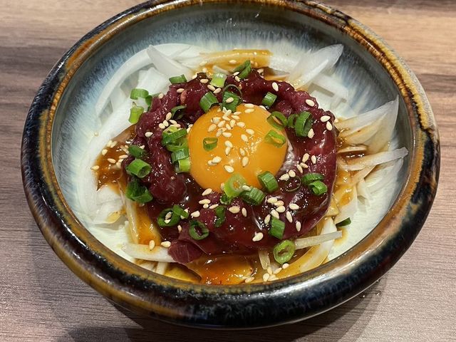 おすすめ馬刺しユッケ濃厚卵黄添え,大好きです_地鶏専門店 いいとこ鷄 有楽町店