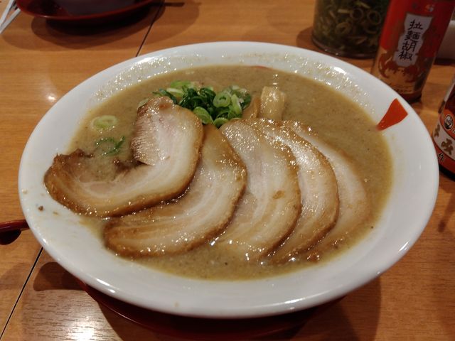 こってりラーメン大のチャーシュー。_らーめん一作 茨木店