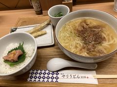 博多やりうどん 別邸(空港店)の写真1