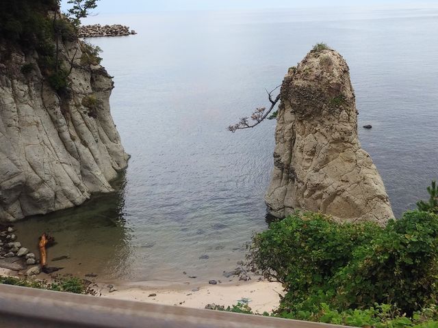 奇岩もたくさん。_経ヶ岬