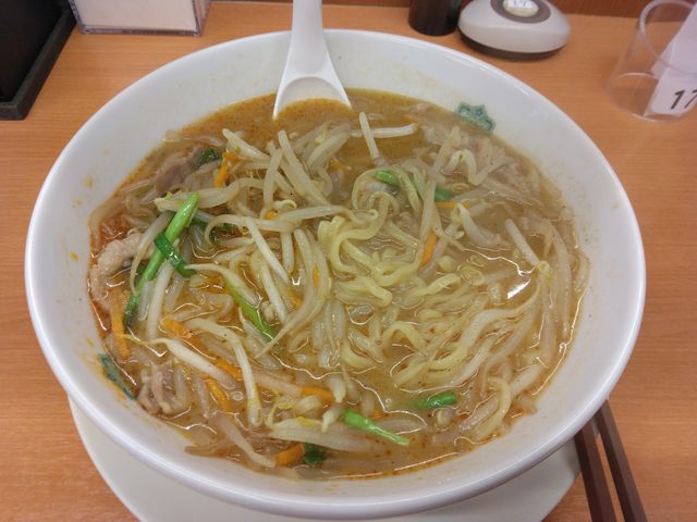 スープにも麺にもボリュームにも満足です。_熱烈 中華食堂 日高屋 西葛西北口店