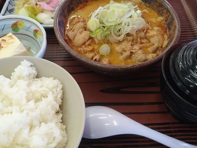 もつ煮定食_もつ煮屋日の出食堂