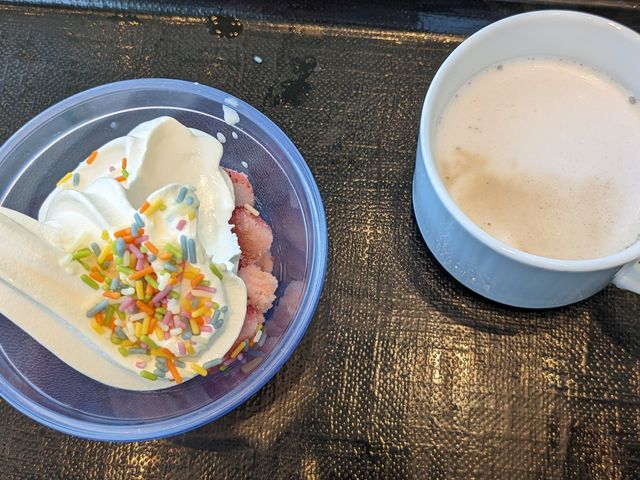 美味しいコーヒーとパフェ_札幌プリンスホテル