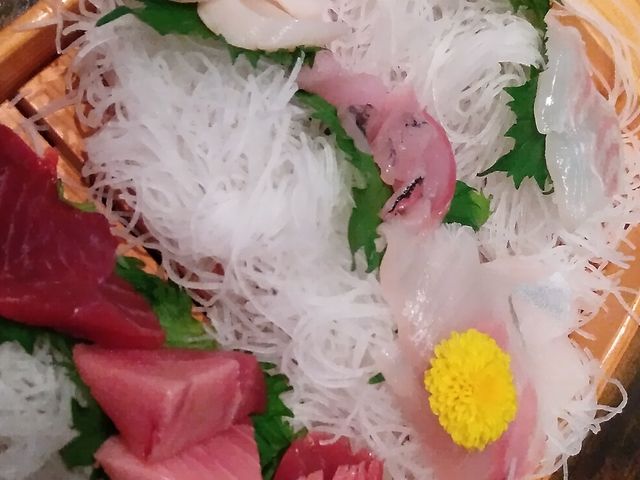 鮮魚8種盛り_個室酒場まこと商店