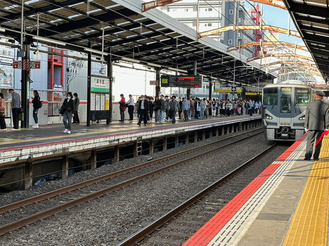 電車_JR新今宮駅