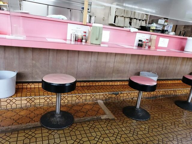 カウンター_豚太郎一宮店