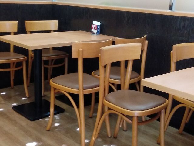 店内_モスバーガー東急ストア下田店