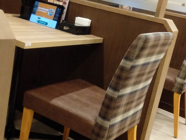 テーブル席_吉野家 414号線沼津南店