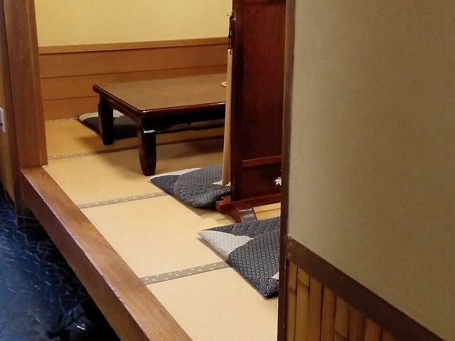 1F小上がり座敷_うなぎの新甫