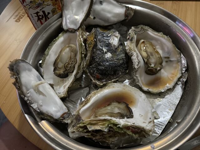 大きな牡蠣なのに殻ぶ厚過ぎ_道の駅 松浦海のふるさと館