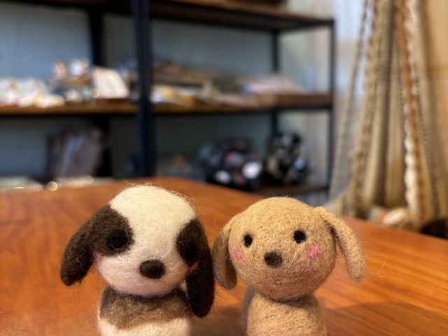 羊毛フェルトで作ったわんちゃんです。_studio_b