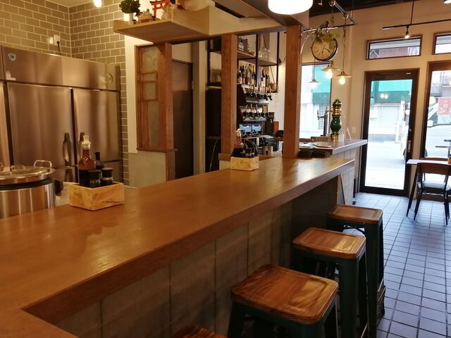 カウンター席_レストラン 辻川東店