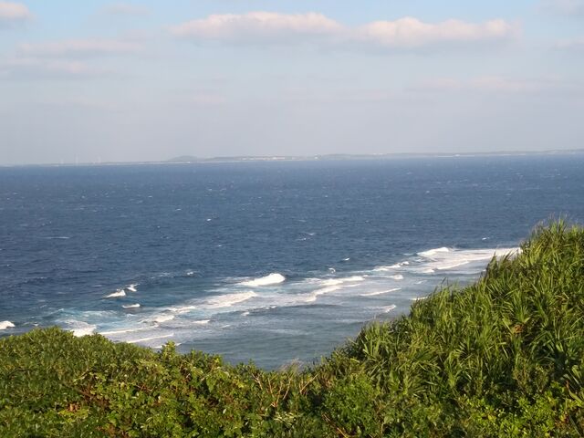 フナウサギパナタの展望台からの眺め。とても美しく迫力もあります。_伊良部島・下地島