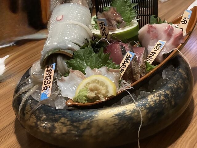 イカの盛り付けが最高!!他のお刺身も鮮度が良く、お酒によく合います!!_壱勢