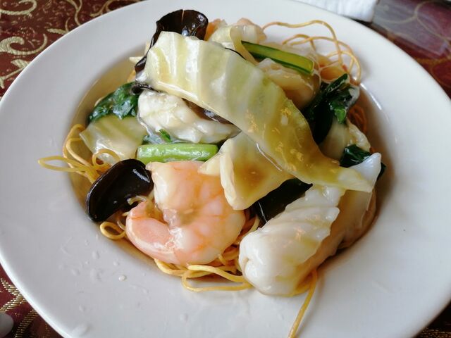 揚げ蕎麦_広東料理 明賢荘