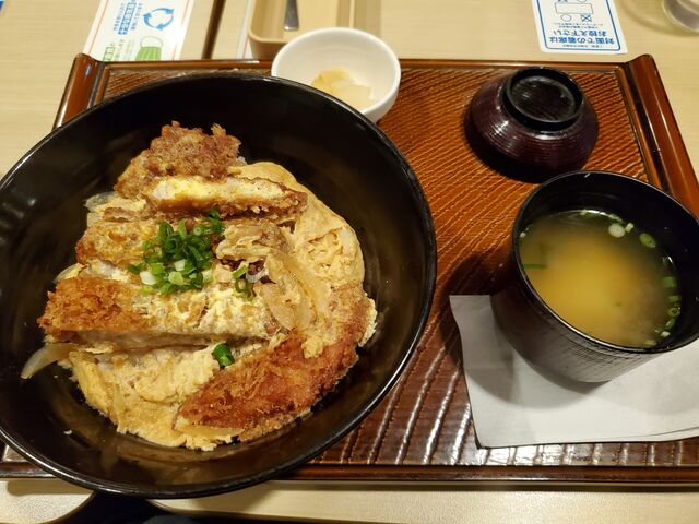 イベント前にカツ丼_ガスト秋葉原昭和通店