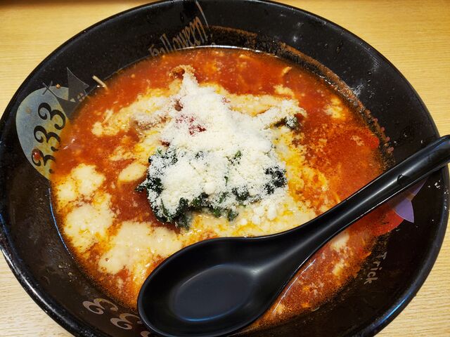 トマトラーメン_トマトラーメン 辛めん 三味 キャナルシティ博多ラーメンスタジアム店