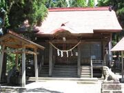 大館八幡神社神殿の写真2