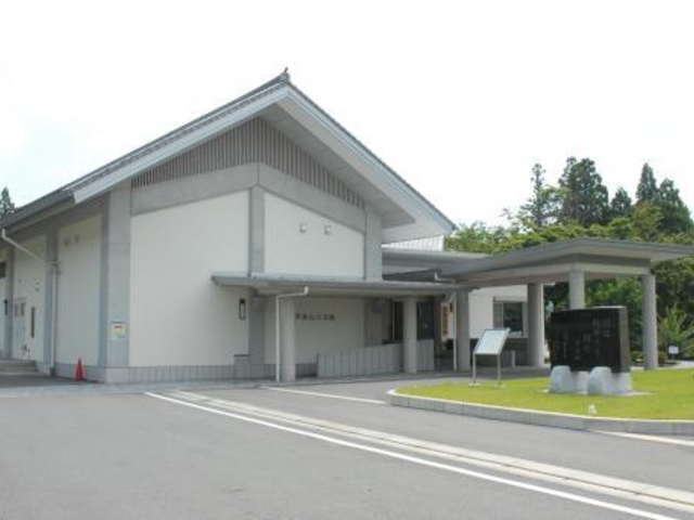 芦東山記念館
