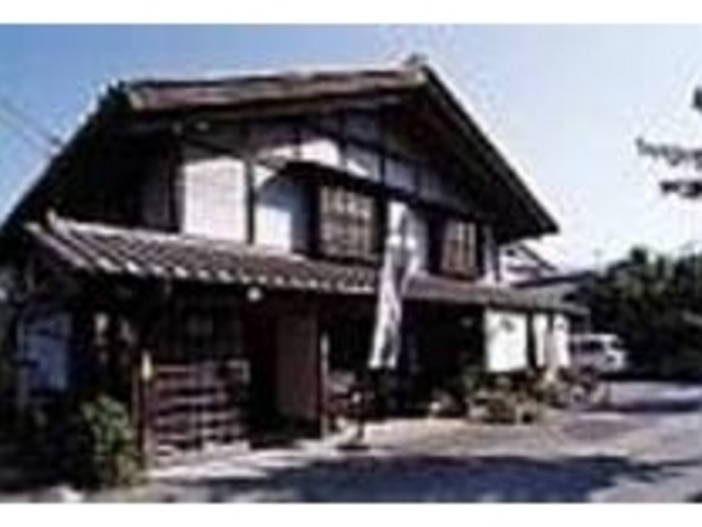 長い時間をかけて培われた味わいのある建物_民芸茶房木亭