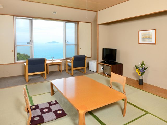 禁煙10畳和室<全室オーシャンビュー&WiFi接続可能>_休暇村瀬戸内東予