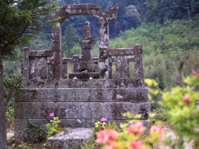 神代勝利の墓の写真1
